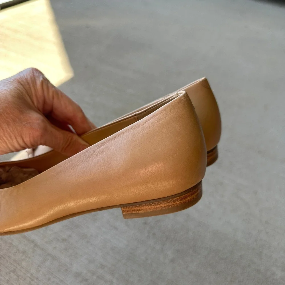 Trotters Womens Beige Leather‎ Chain Detail Square Loafers Ballet Flats 7 Wide